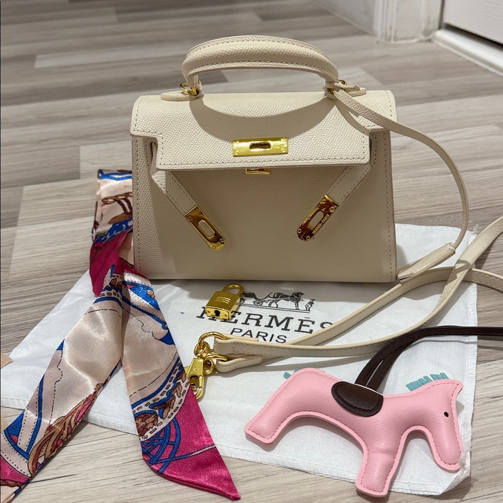 Cream and Tan Crossbody Bag